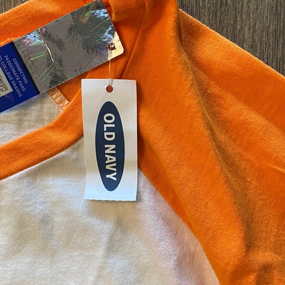 Old Navy University of Tennessee Orange and White Raglan Tee - Picture 5 of 6